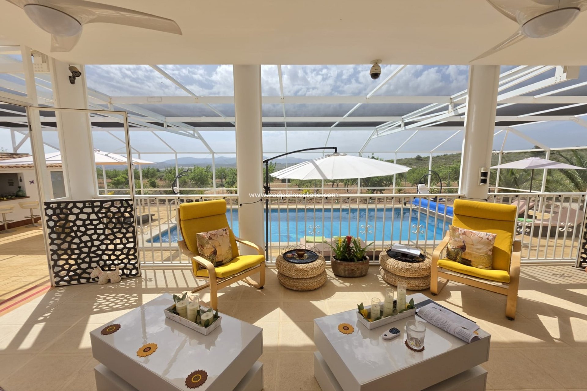 Reventa - Villa -
Pinoso - Inland