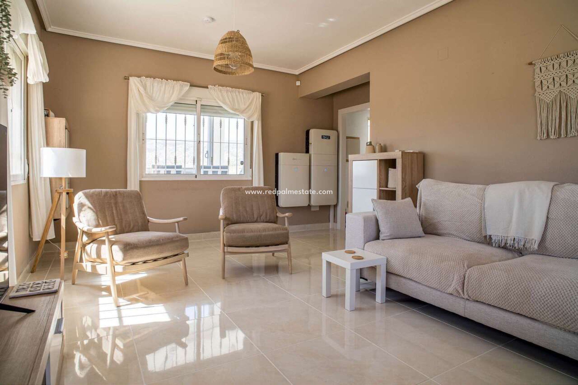 Reventa - Villa -
Pinoso - Inland