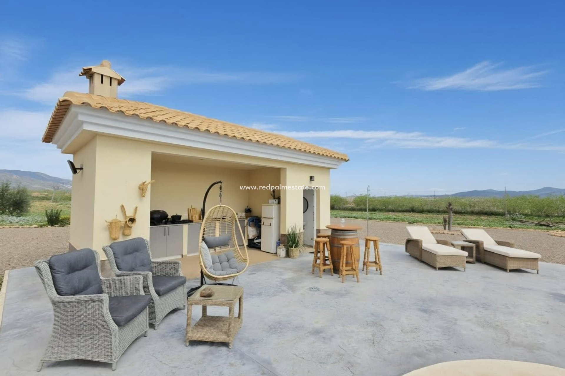 Reventa - Villa -
Pinoso - Inland