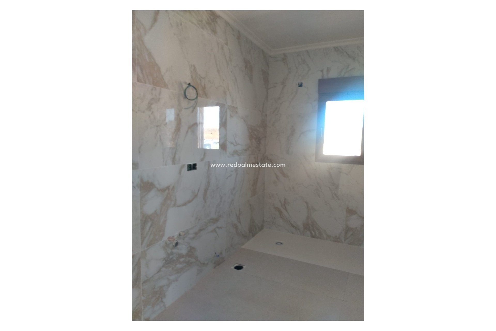 Reventa - Villa -
Pinoso - Inland