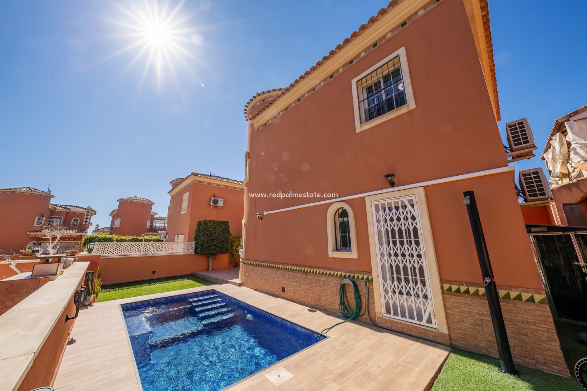 Reventa - Villa -
Playa Flamenca - Sportcentre