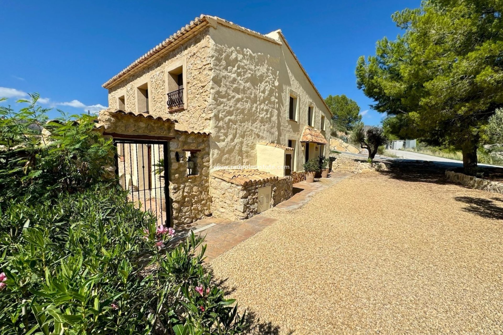 Reventa - Villa -
Relleu - Inland
