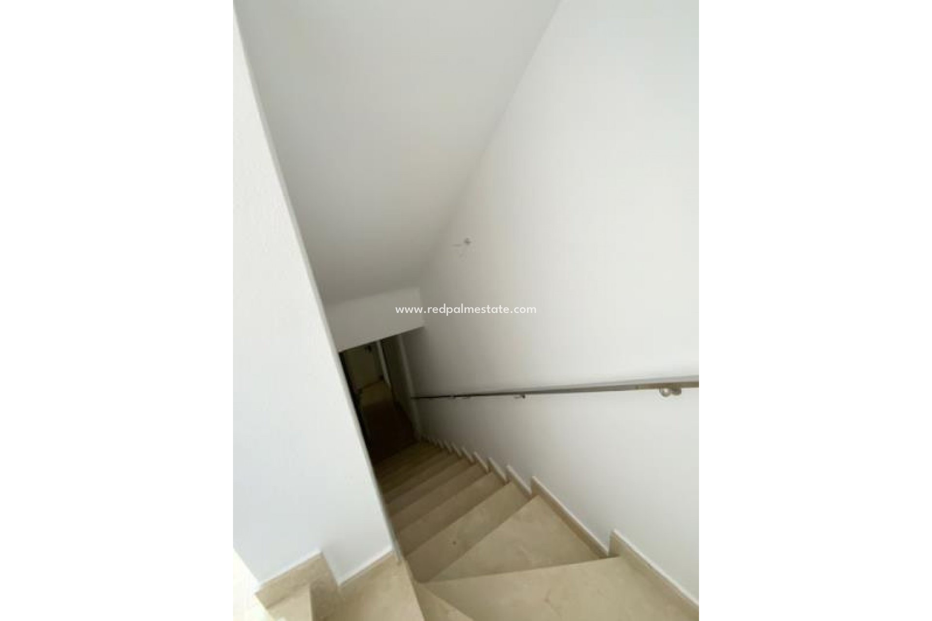 Reventa - Villa -
ROLDAN - Inland