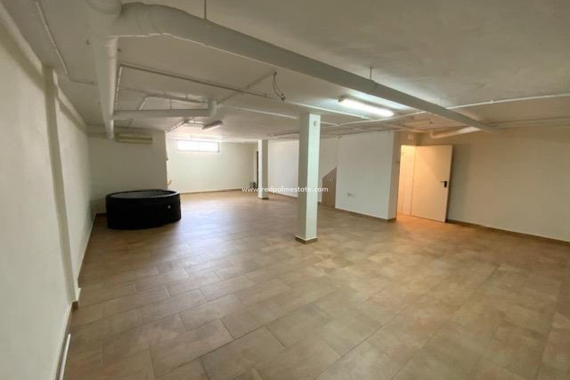 Reventa - Villa -
ROLDAN - Inland