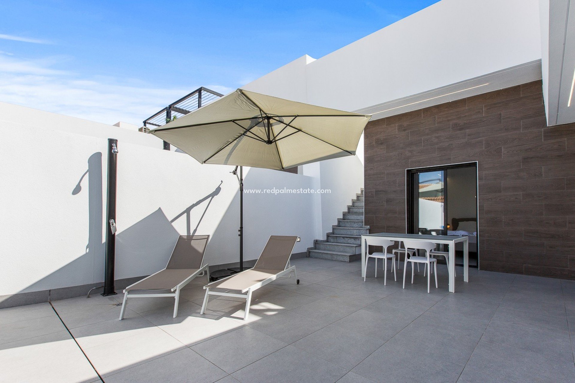 Reventa - Villa -
ROLDAN - Lo Ferro