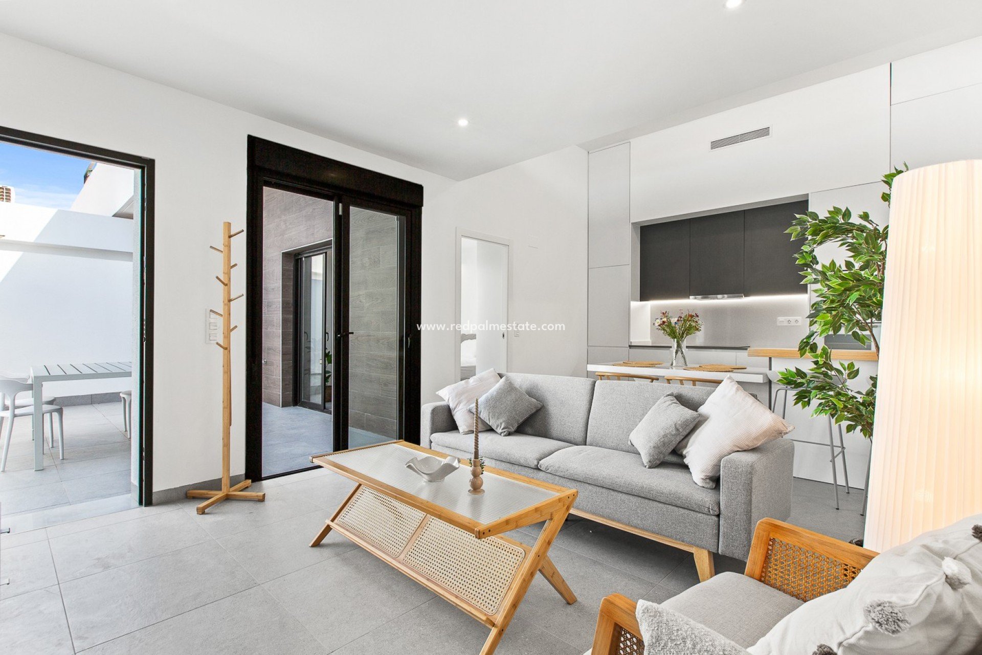 Reventa - Villa -
ROLDAN - Lo Ferro