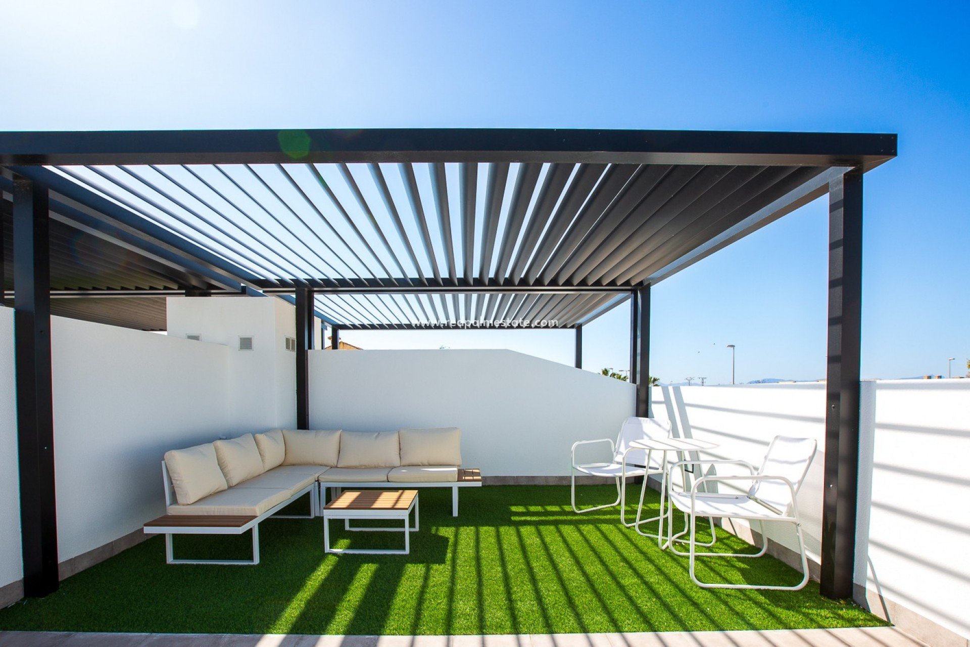 Reventa - Villa -
ROLDAN - Lo Ferro