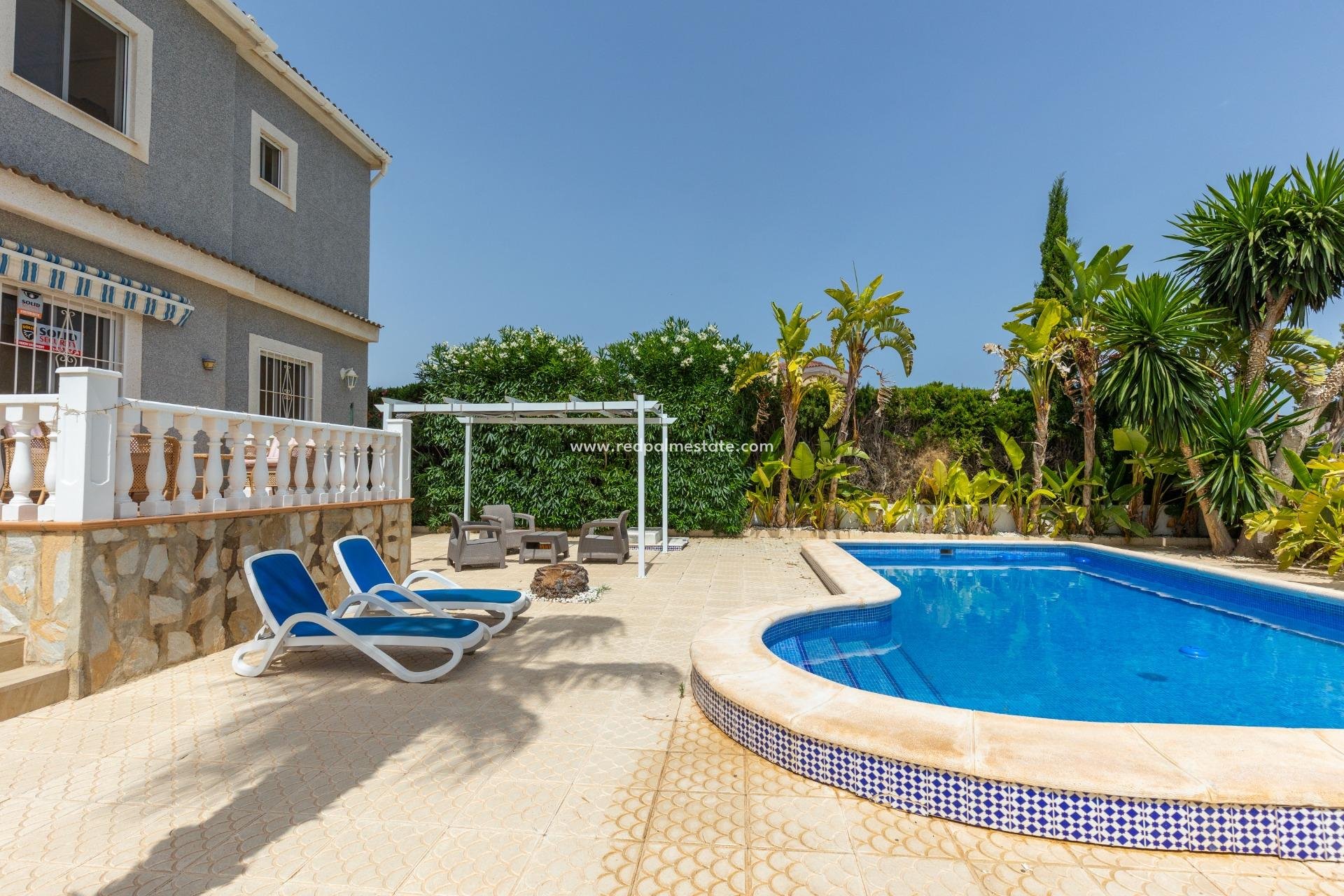 Reventa - Villa -
San Fulgencio