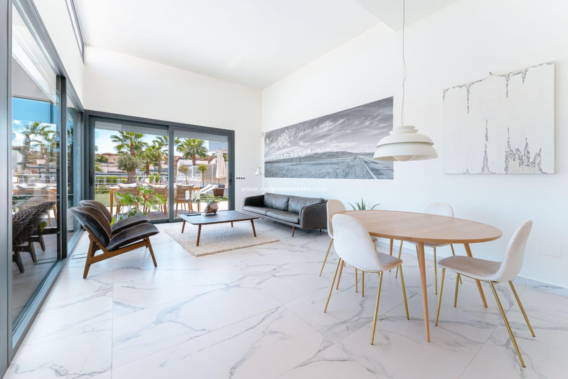 Reventa - Villa -
San Miguel de Salinas - Bellavista