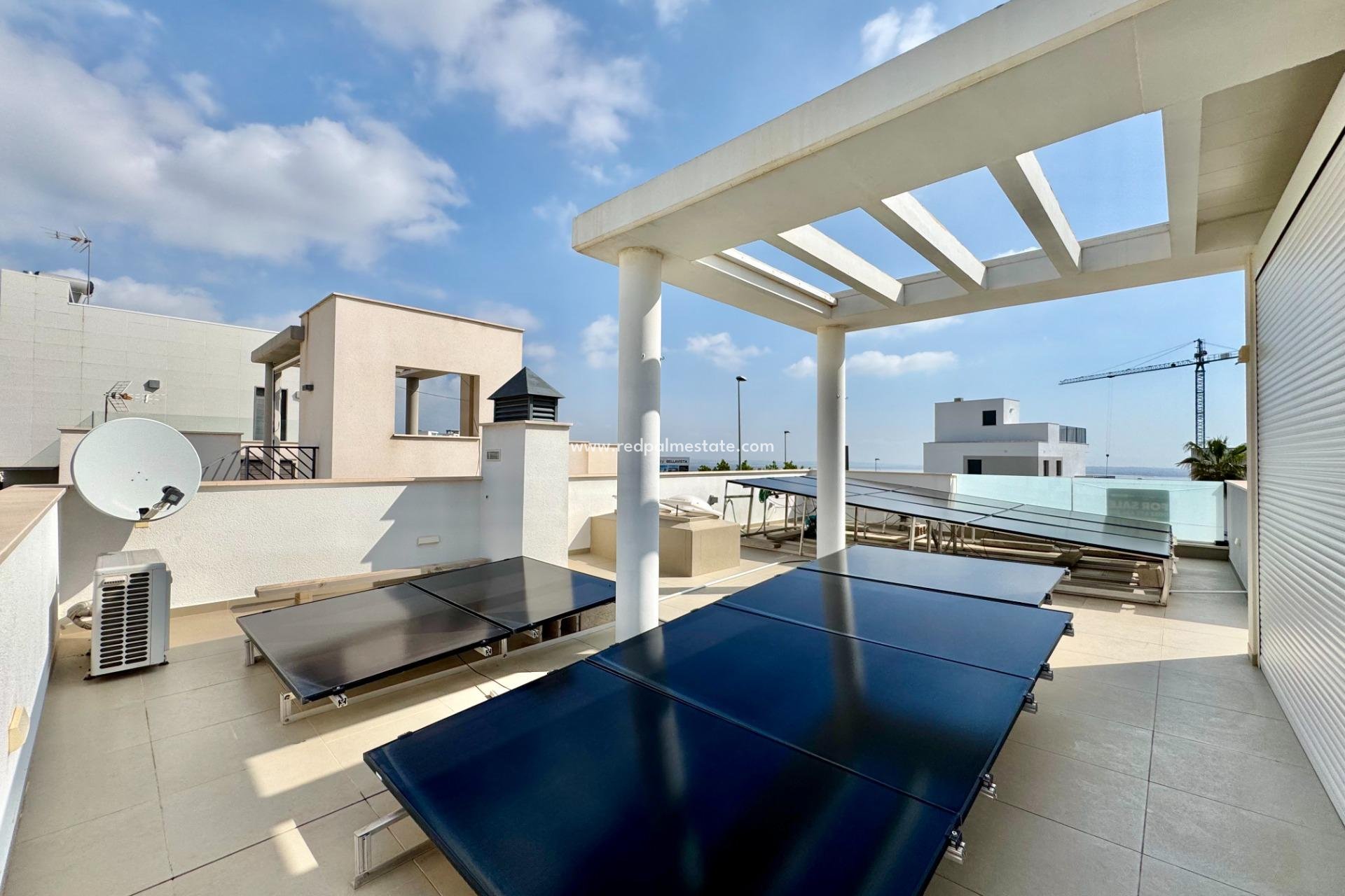 Reventa - Villa -
San Miguel de Salinas - Bellavista