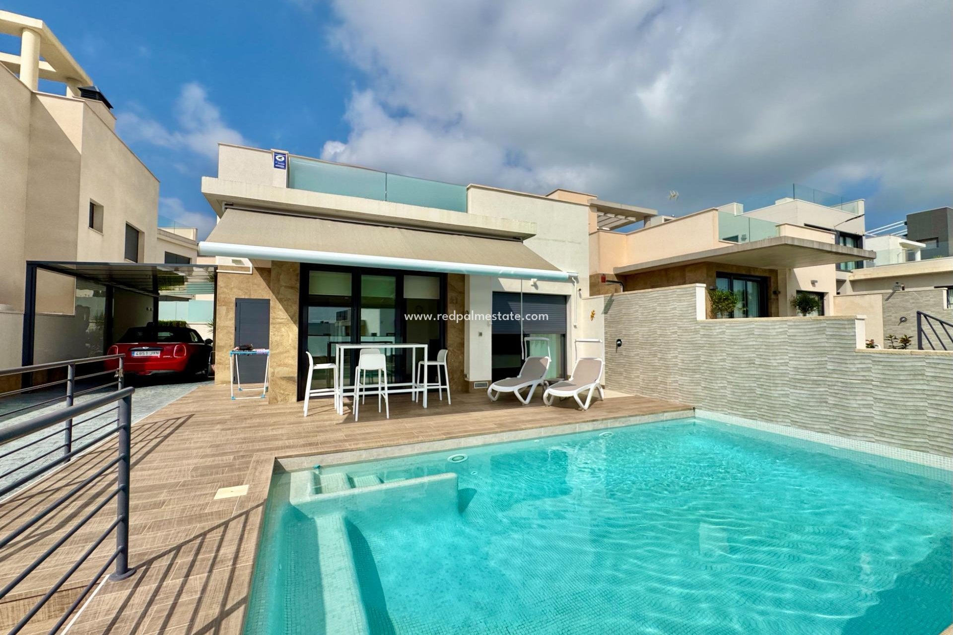 Reventa - Villa -
San Miguel de Salinas - Bellavista