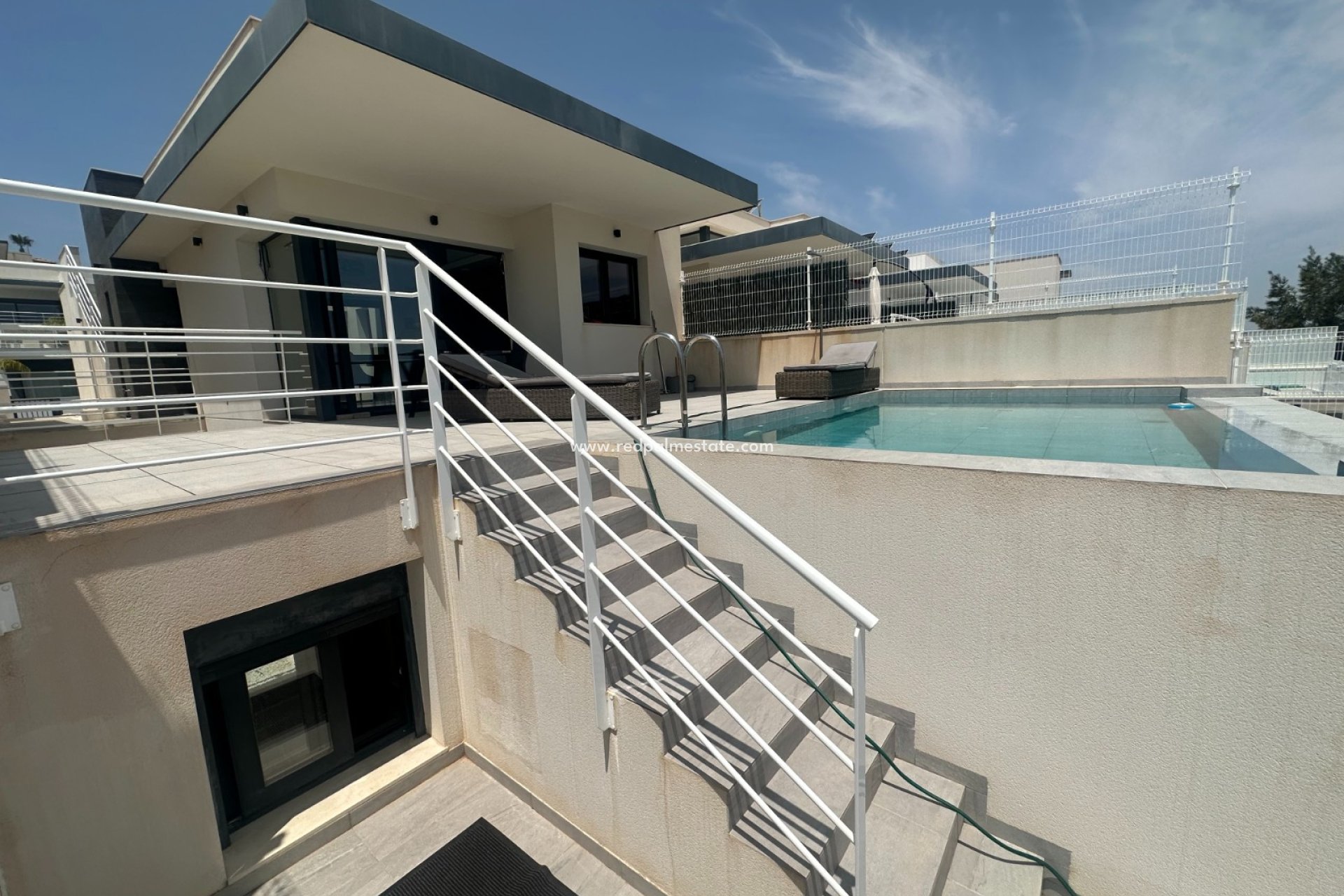 Reventa - Villa -
San Miguel de Salinas - Inland
