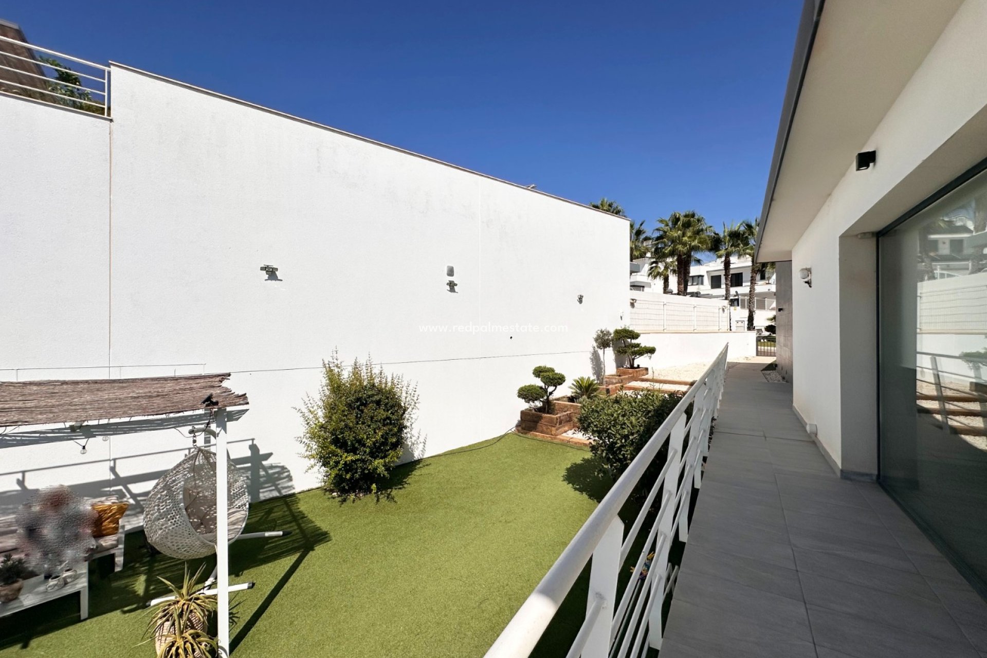 Reventa - Villa -
San Miguel de Salinas - Inland