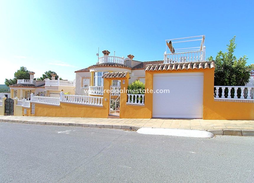 Reventa - Villa -
San Miguel de Salinas - Inland