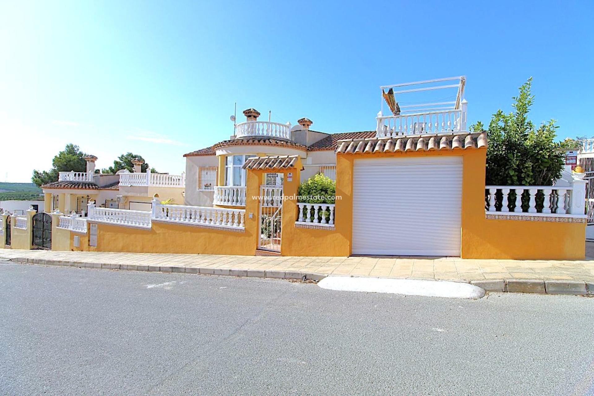 Reventa - Villa -
San Miguel de Salinas - Inland