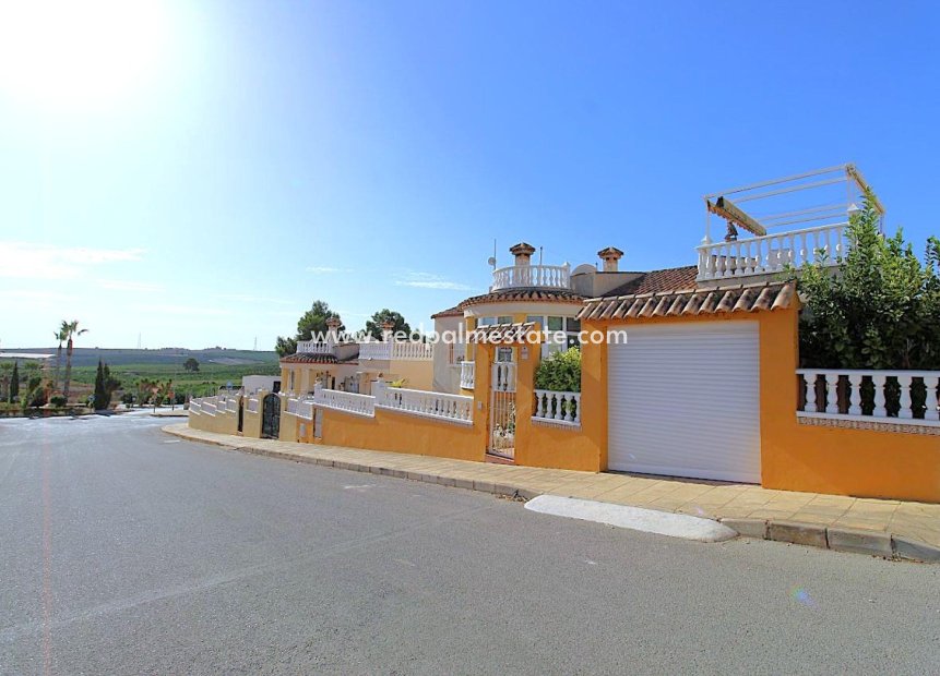 Reventa - Villa -
San Miguel de Salinas - Inland