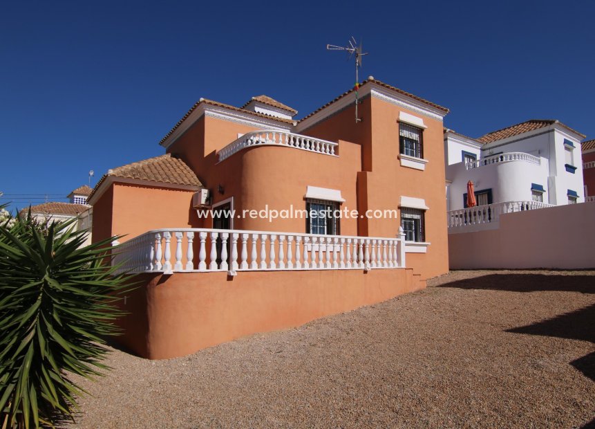 Reventa - Villa -
San Miguel de Salinas - Inland