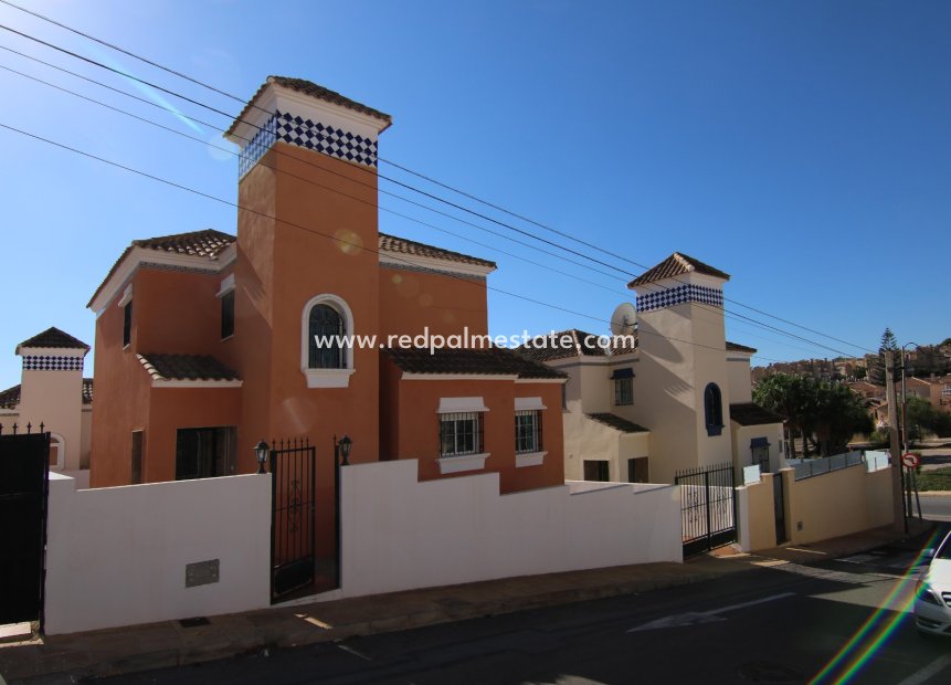 Reventa - Villa -
San Miguel de Salinas - Inland