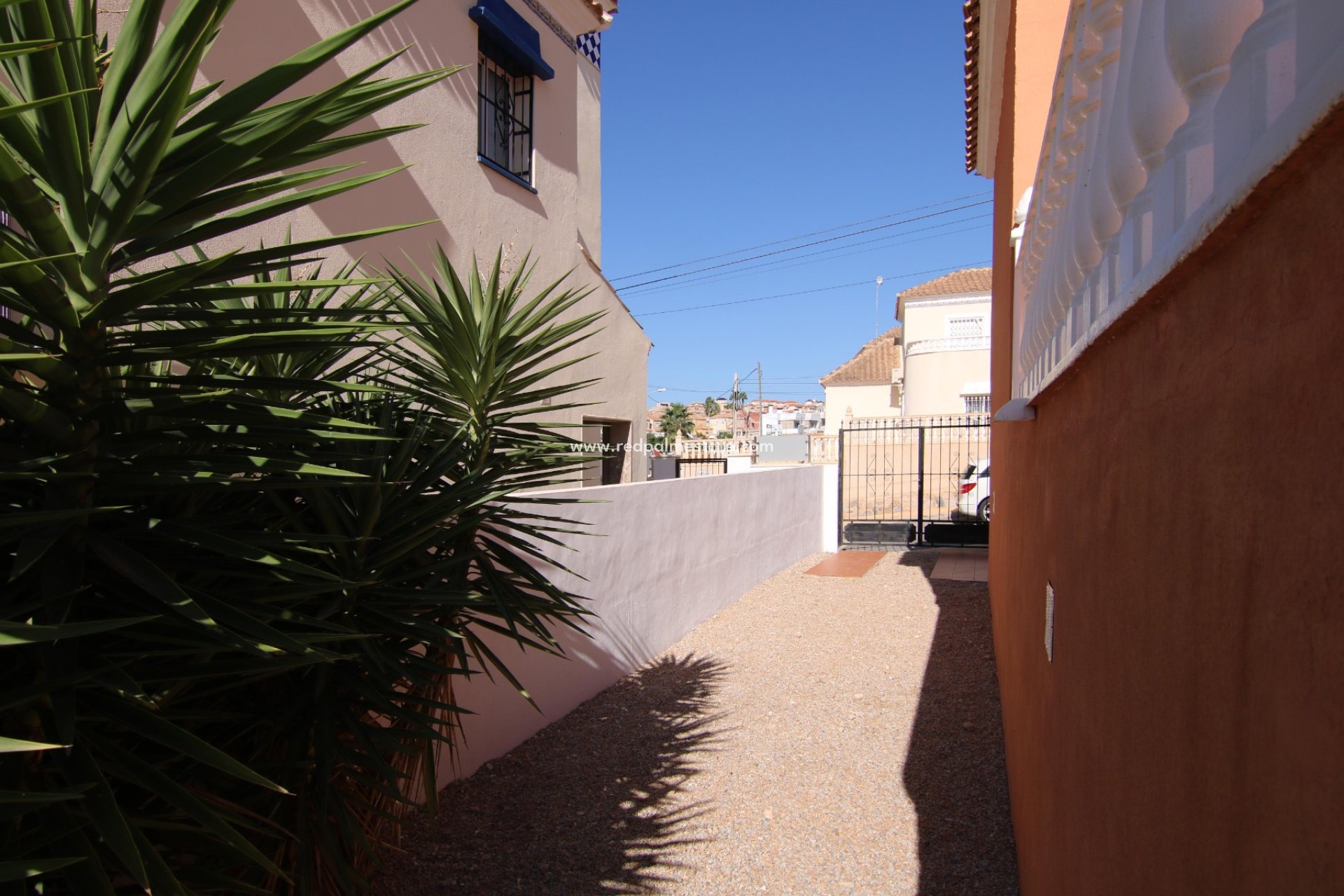 Reventa - Villa -
San Miguel de Salinas - Inland