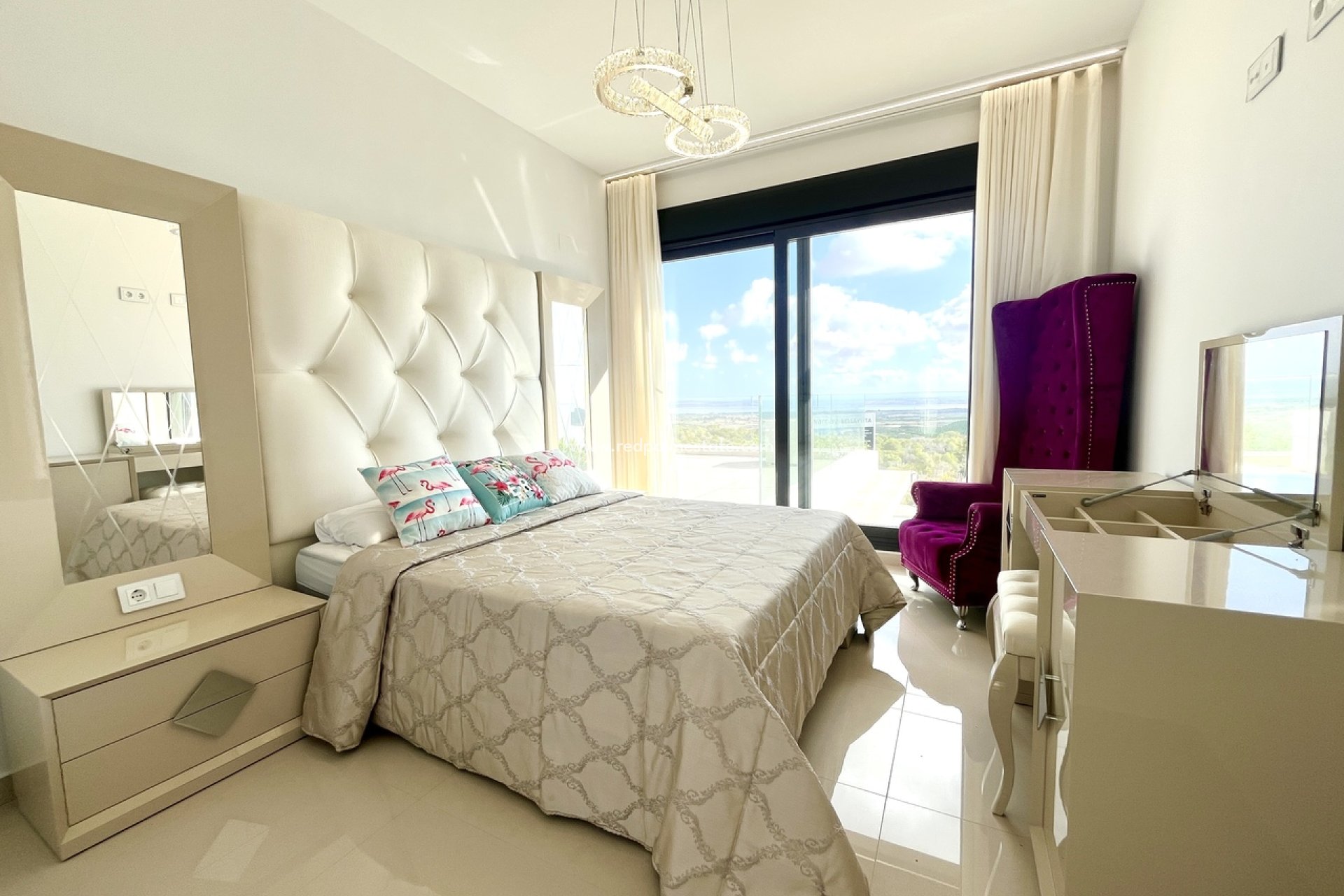 Reventa - Villa -
San Miguel de Salinas - Inland