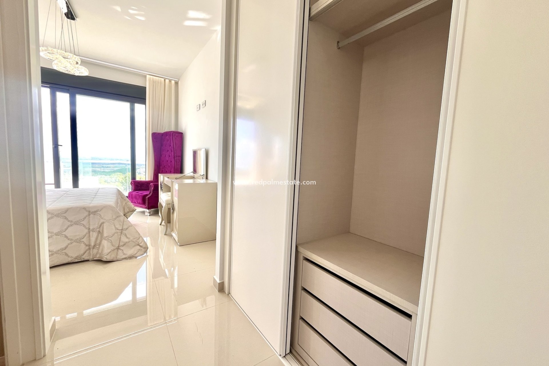 Reventa - Villa -
San Miguel de Salinas - Inland