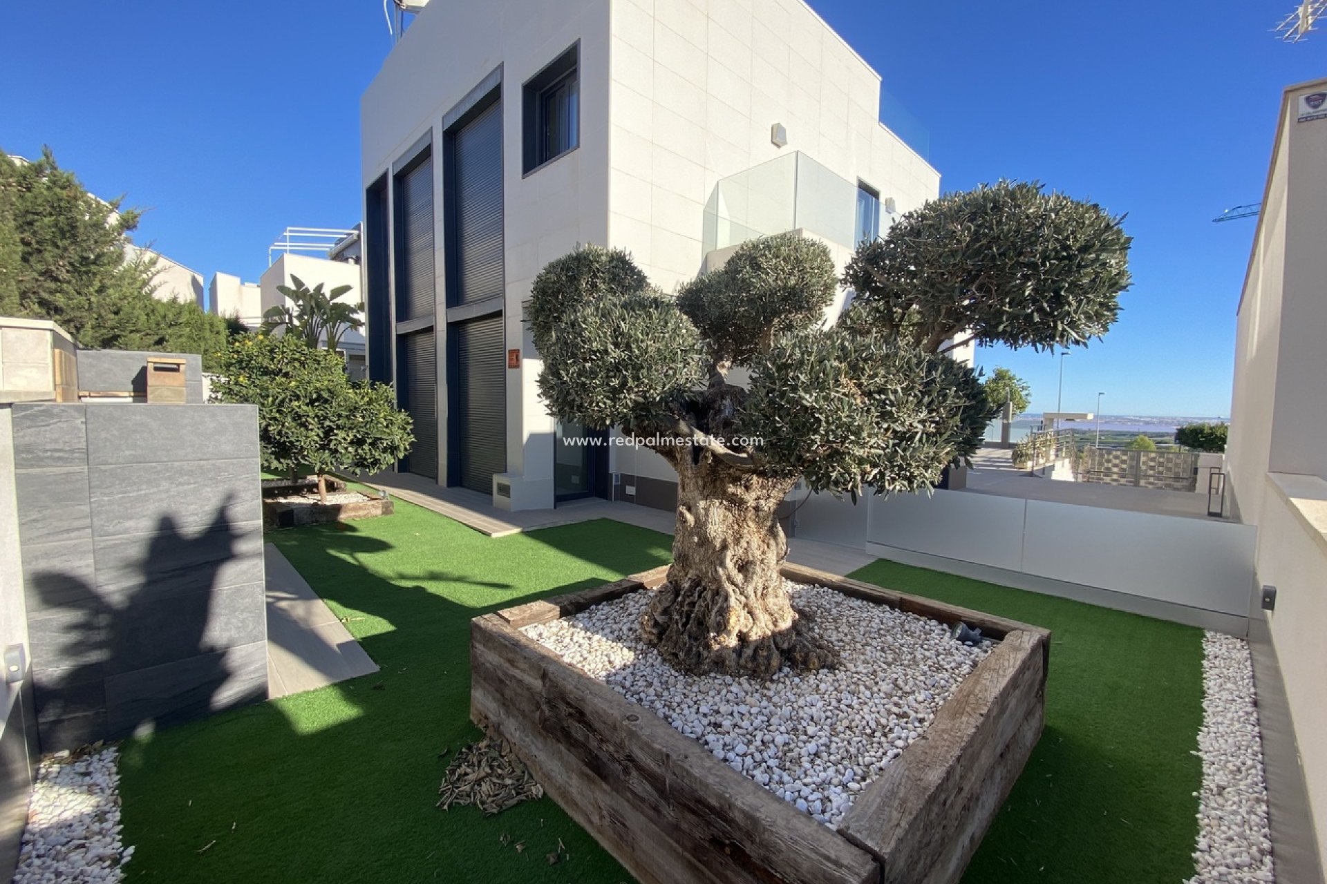 Reventa - Villa -
San Miguel de Salinas - Inland