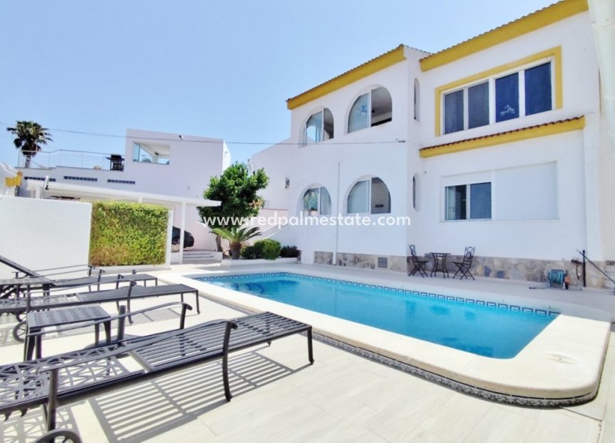 Reventa - Villa -
San Miguel de Salinas - Inland