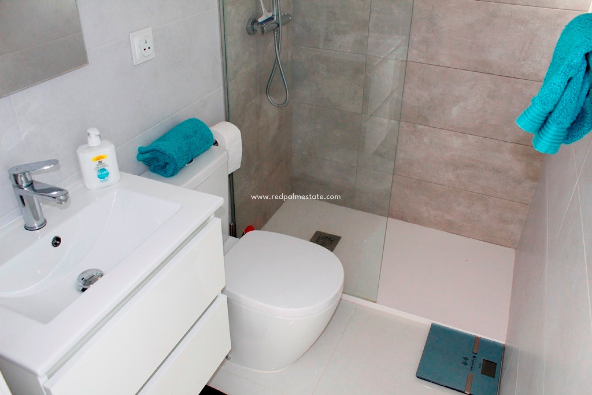 Reventa - Villa -
San Miguel de Salinas - Inland