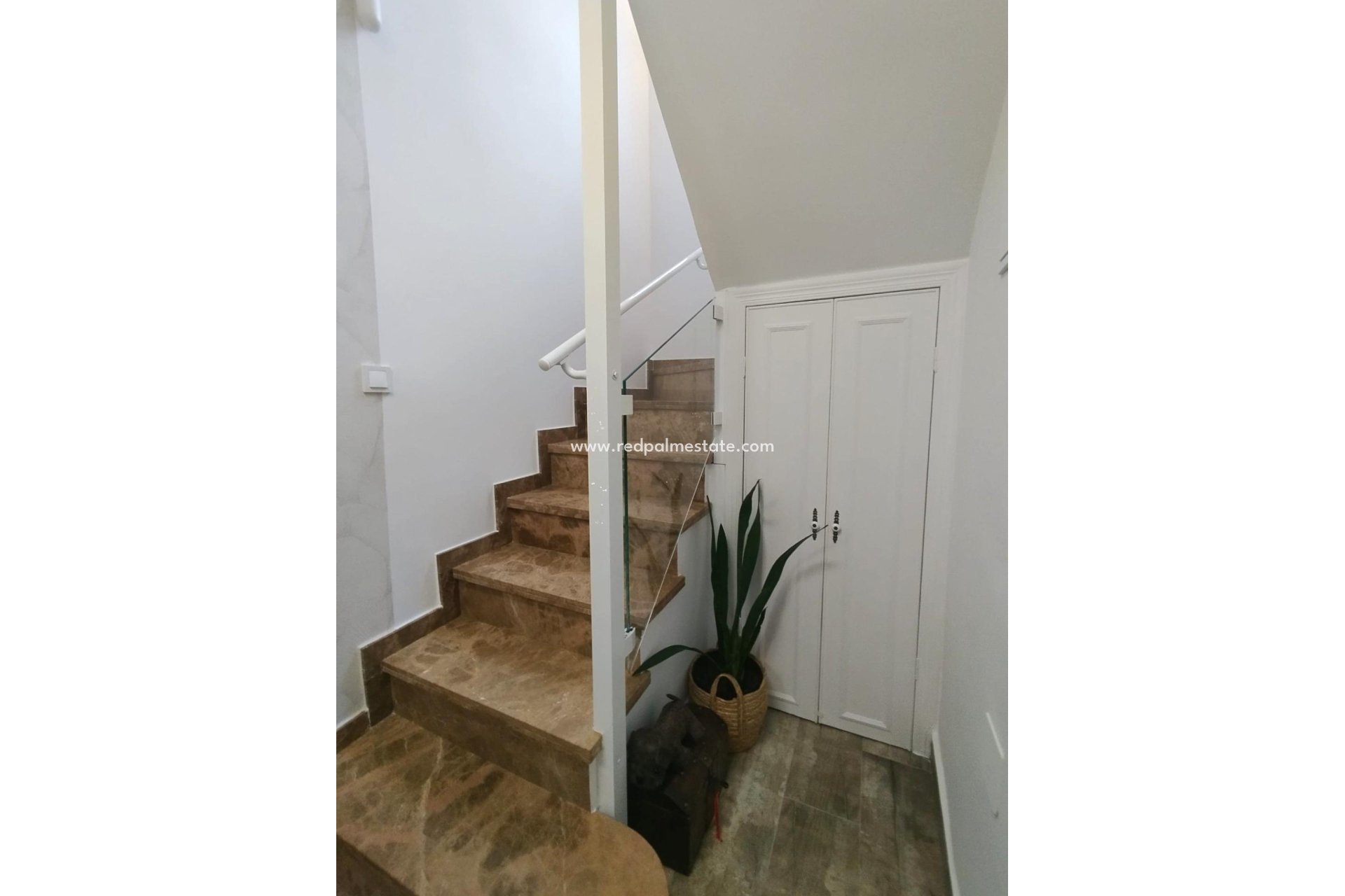 Reventa - Villa -
San Miguel de Salinas - Inland