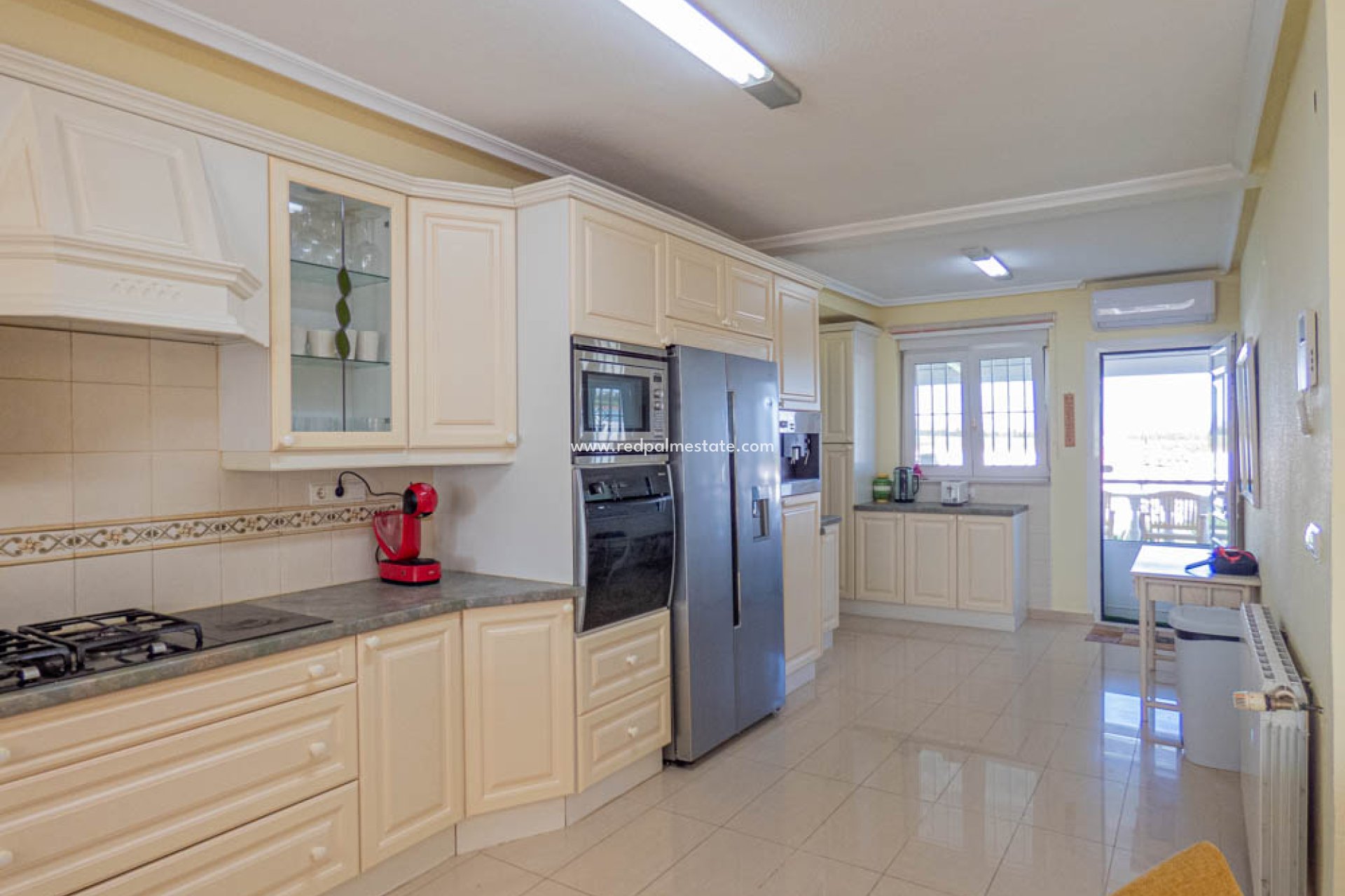 Reventa - Villa -
San Miguel de Salinas - Inland