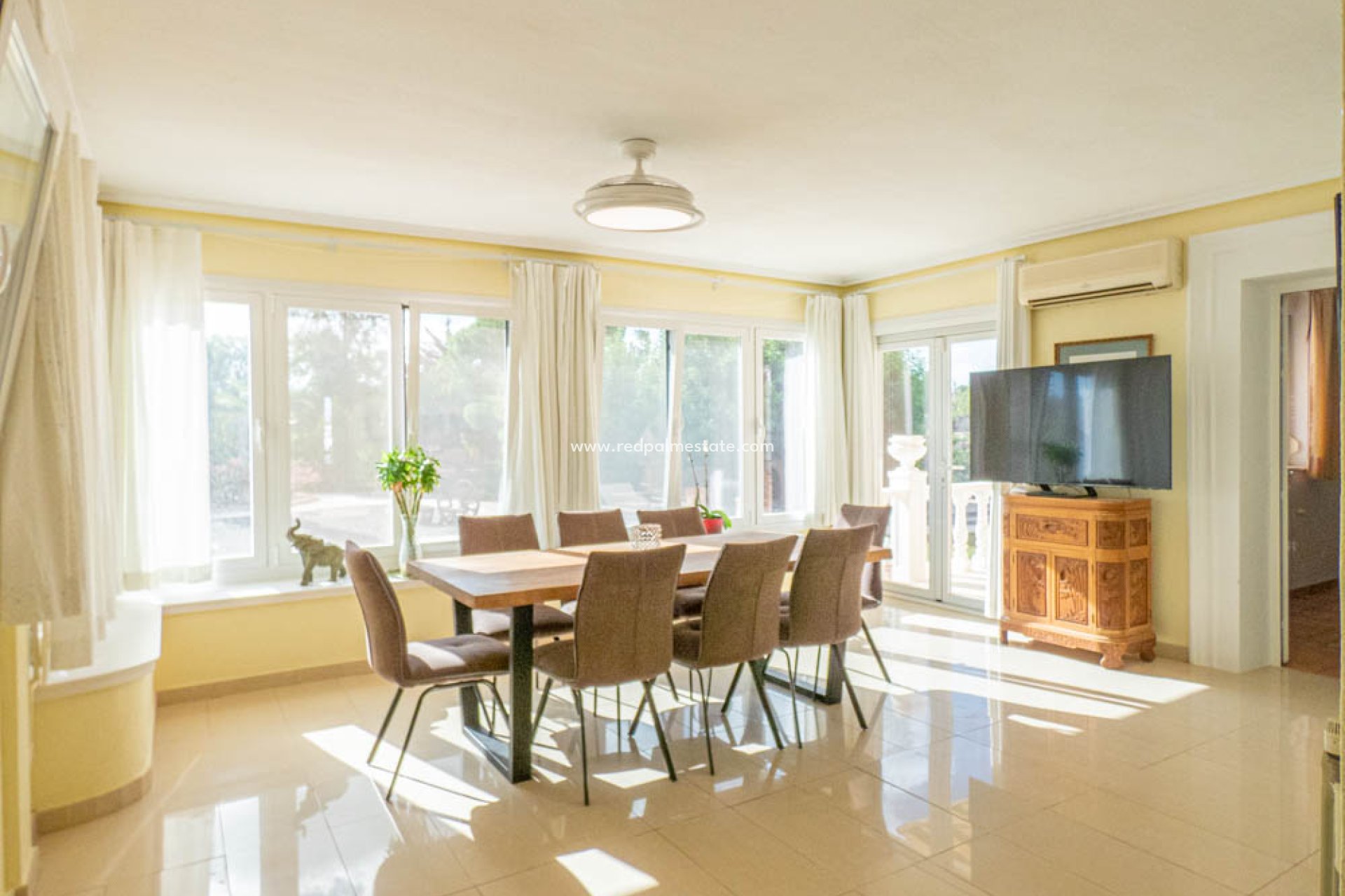 Reventa - Villa -
San Miguel de Salinas - Inland