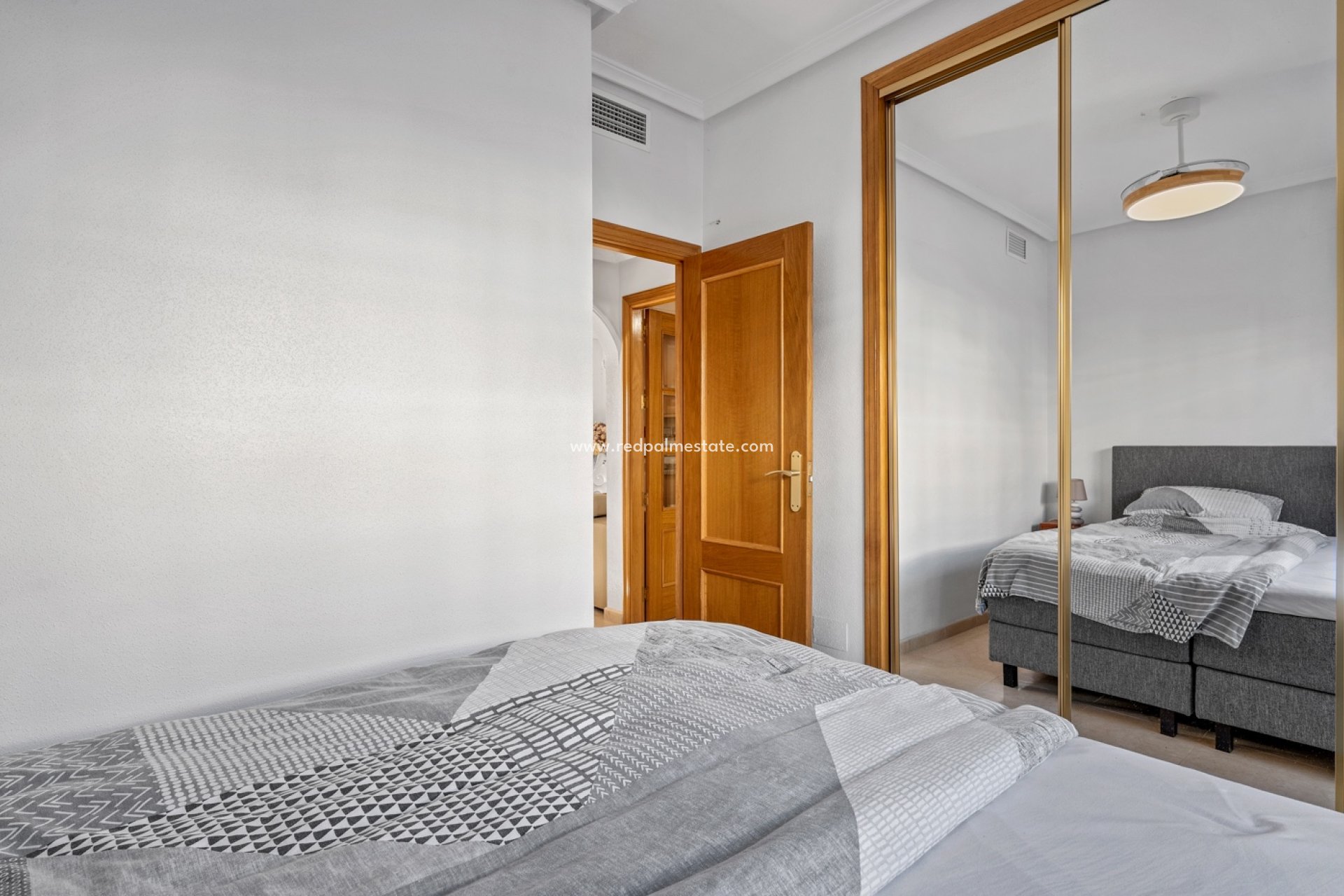 Reventa - Villa -
San Miguel de Salinas - Inland