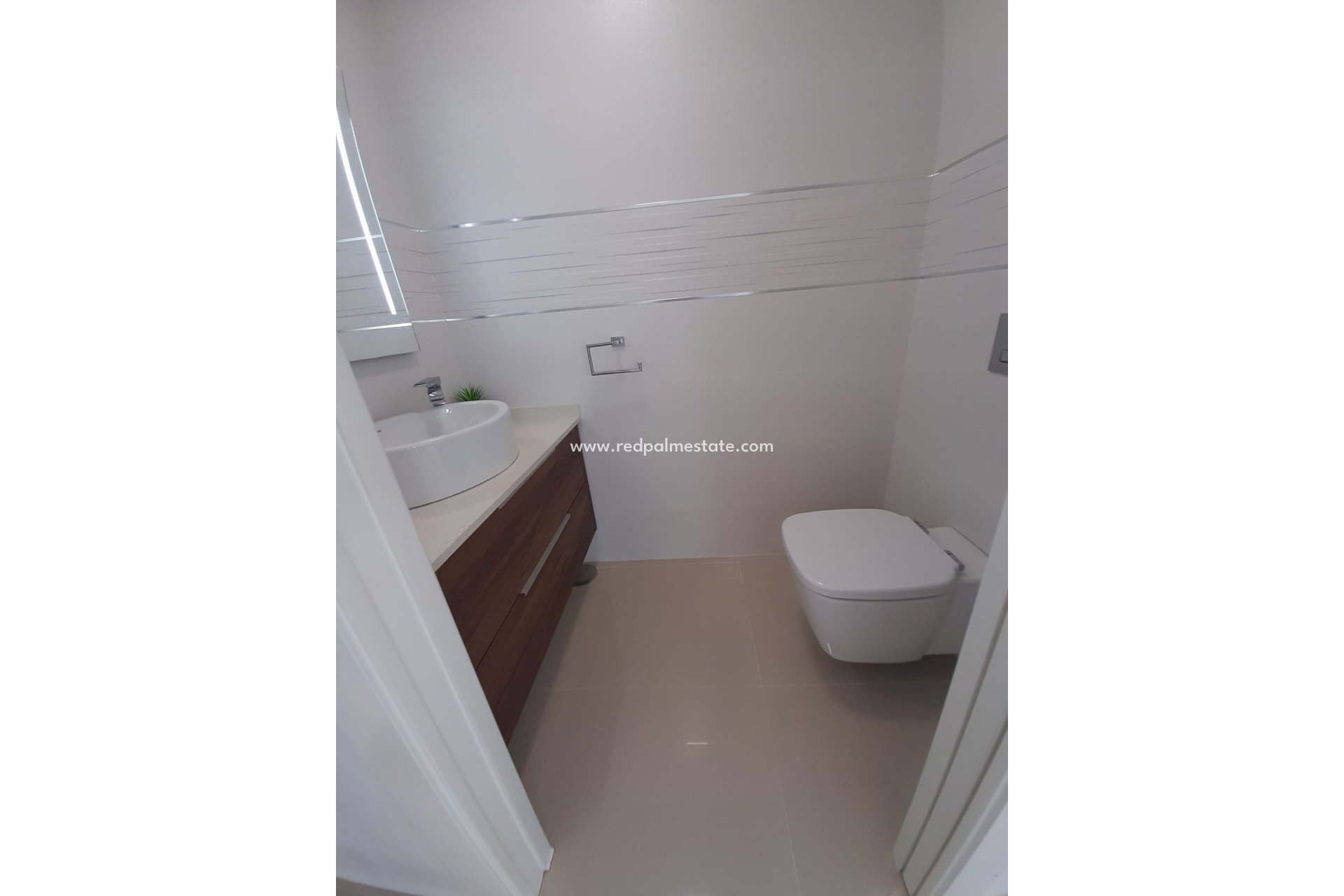 Reventa - Villa -
San Miguel de Salinas - Inland