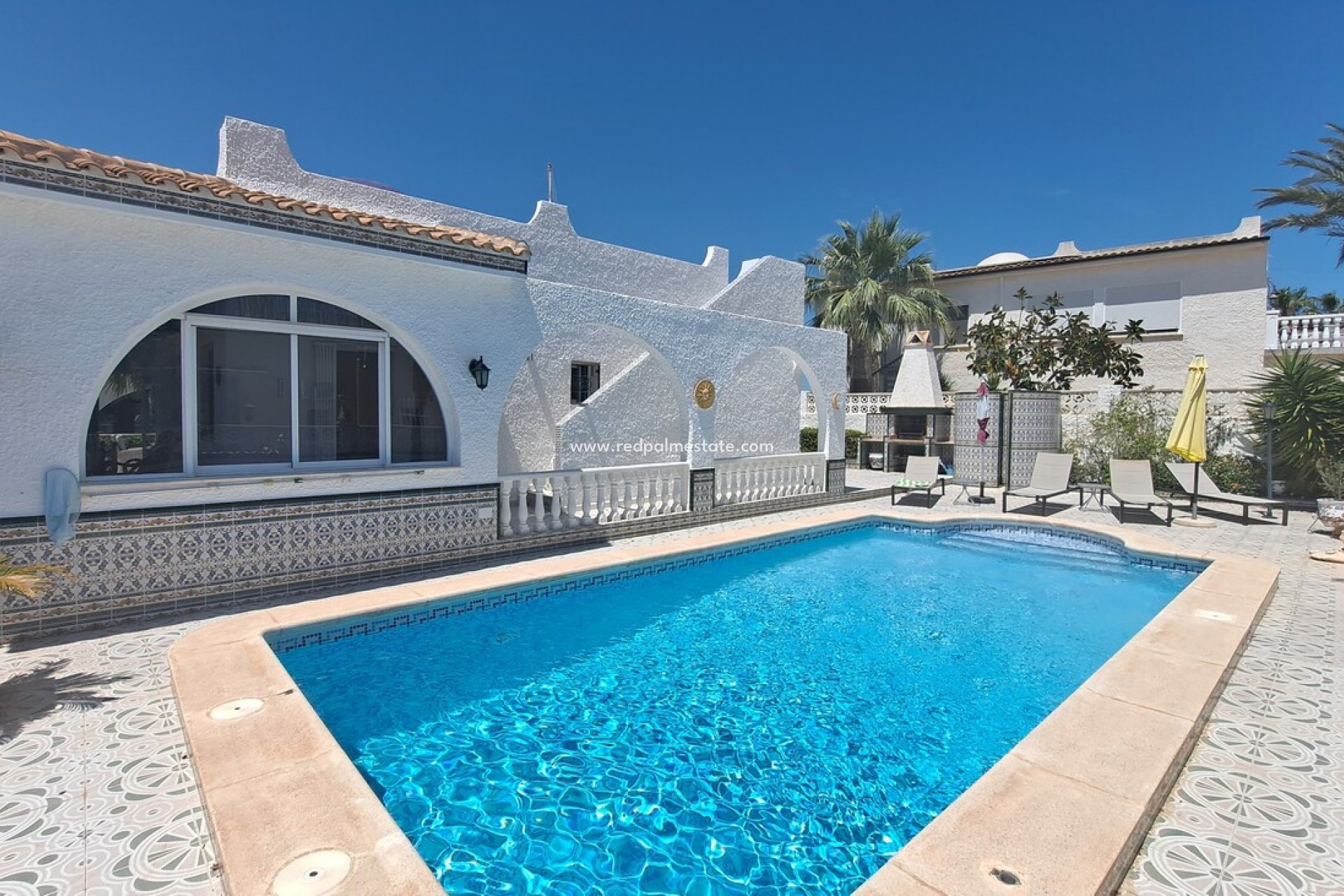 Reventa - Villa -
San Miguel de Salinas - Inland