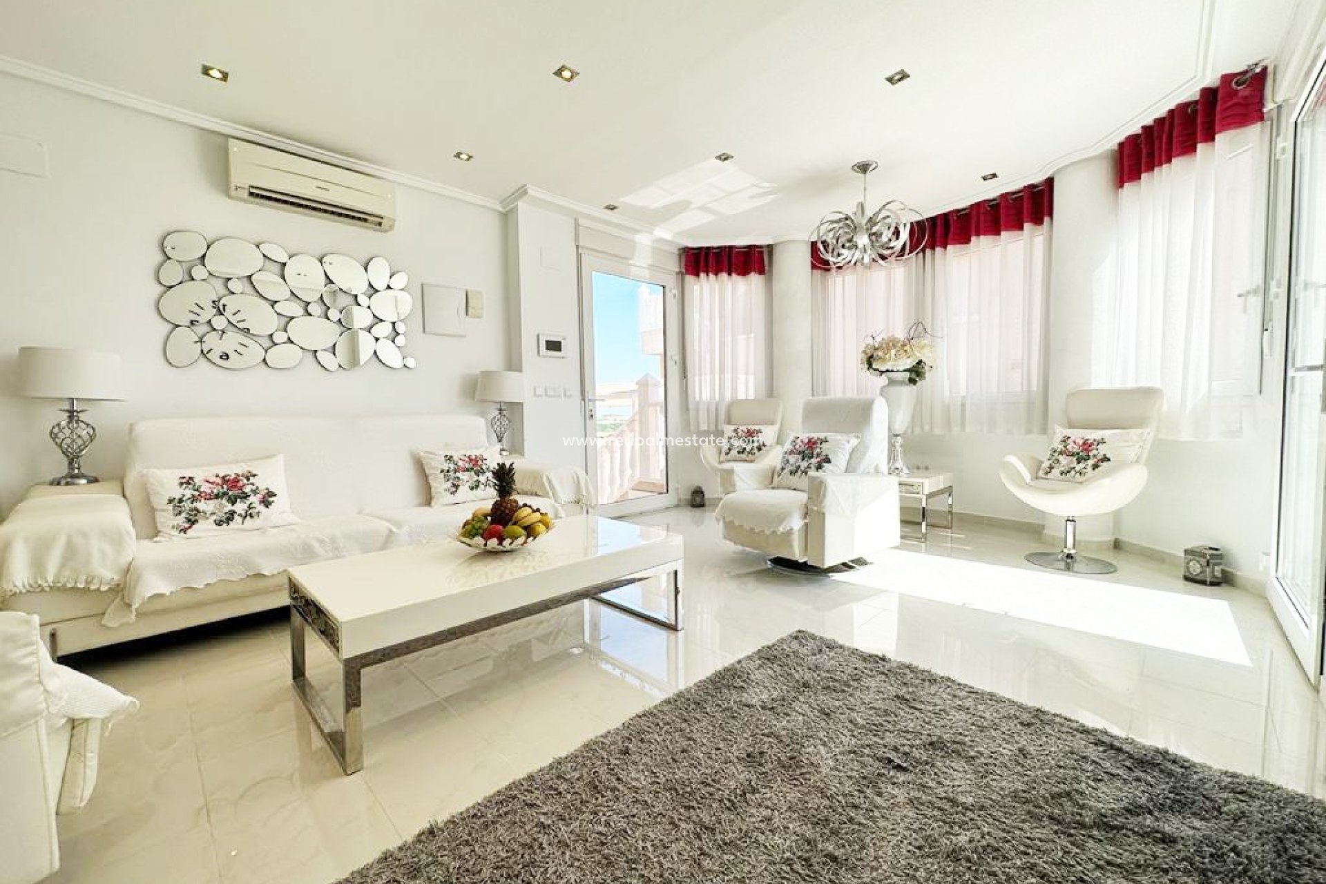 Reventa - Villa -
San Miguel de Salinas - Inland
