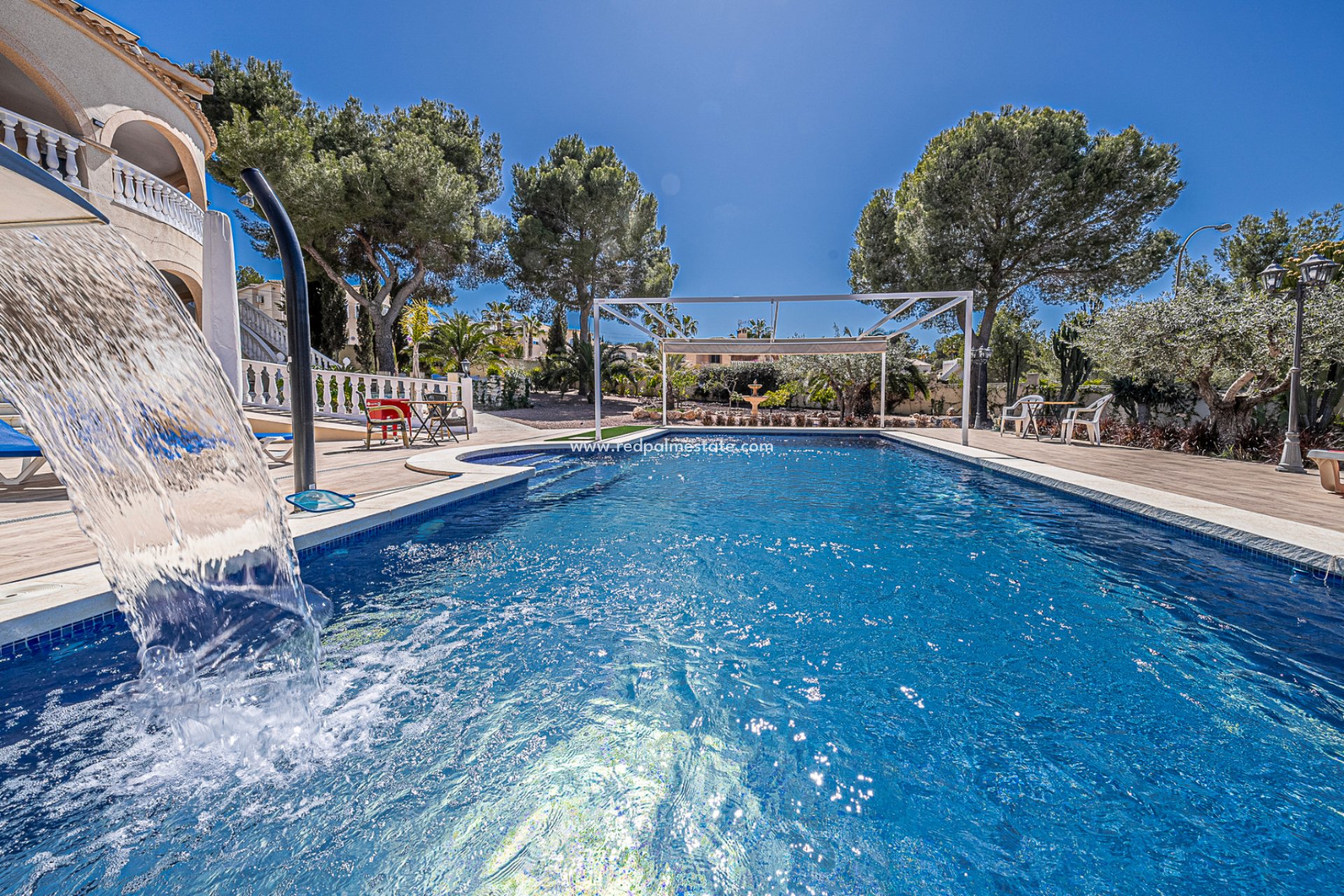 Reventa - Villa -
San Miguel de Salinas - Las Communicaciones