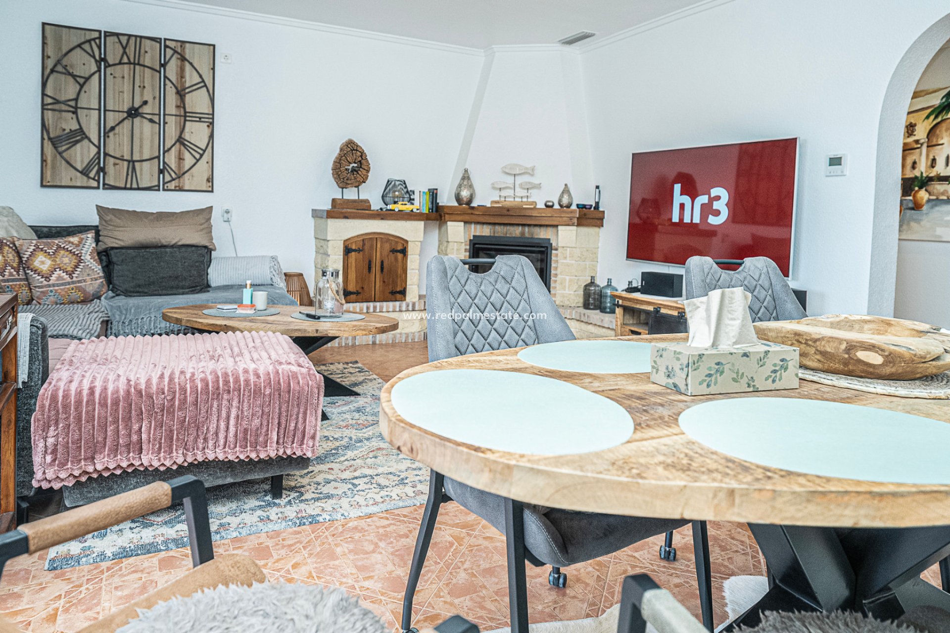 Reventa - Villa -
San Miguel de Salinas - Las Communicaciones