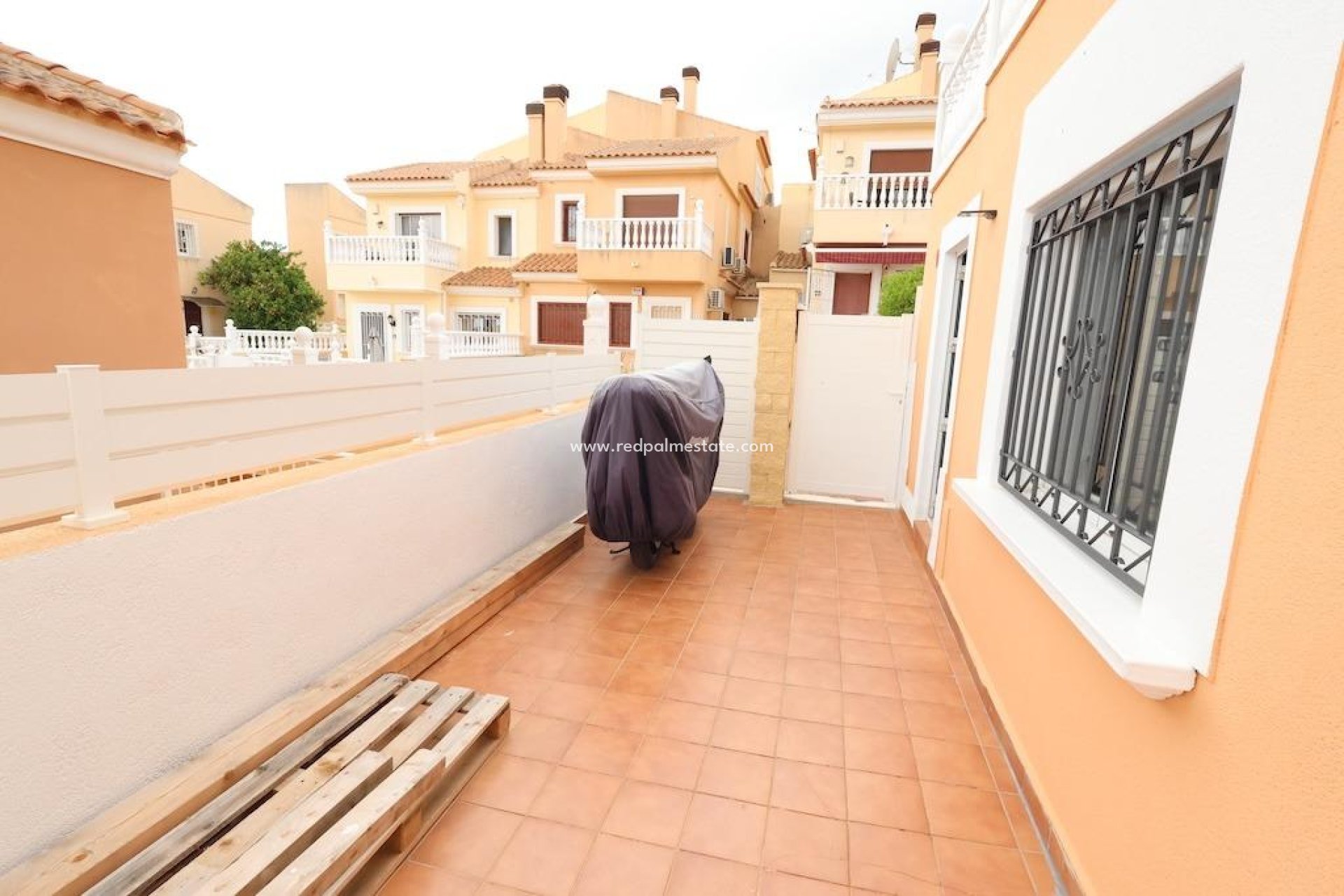Reventa - Villa -
San Miguel de Salinas - Las Filipinas