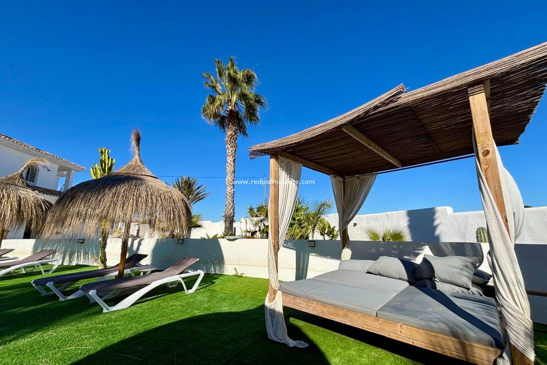 Reventa - Villa -
San Miguel de Salinas - Pueblo 9