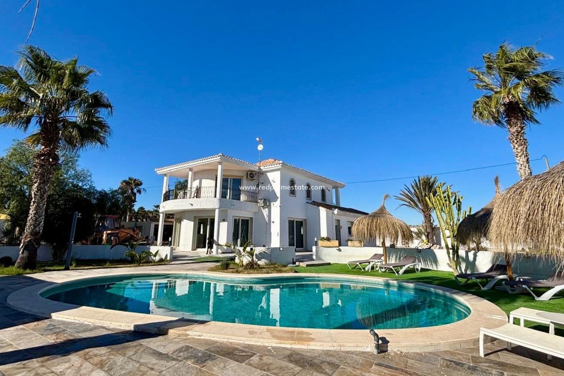 Reventa - Villa -
San Miguel de Salinas - Pueblo 9