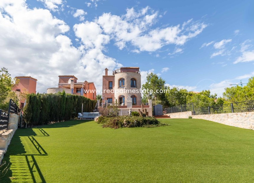 Reventa - Villa -
San Miguel de Salinas - San Miguel Salinas