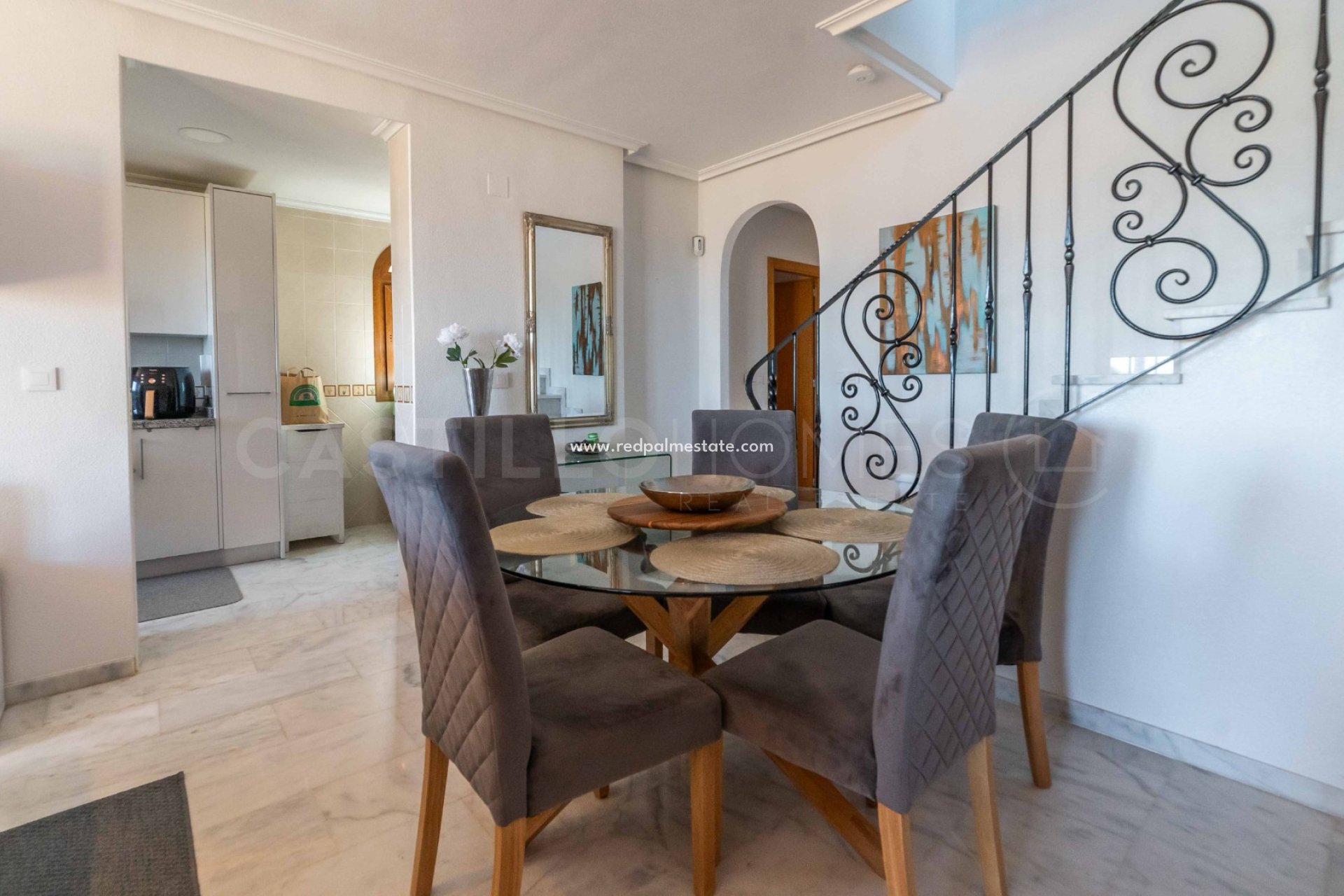 Reventa - Villa -
San Miguel de Salinas - San Miguel Salinas