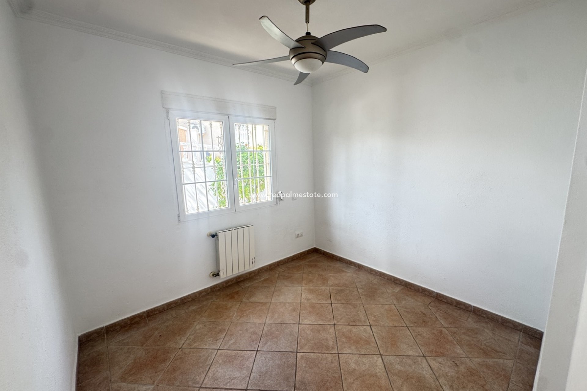 Reventa - Villa -
San Miguel de Salinas - San Miguel Salinas