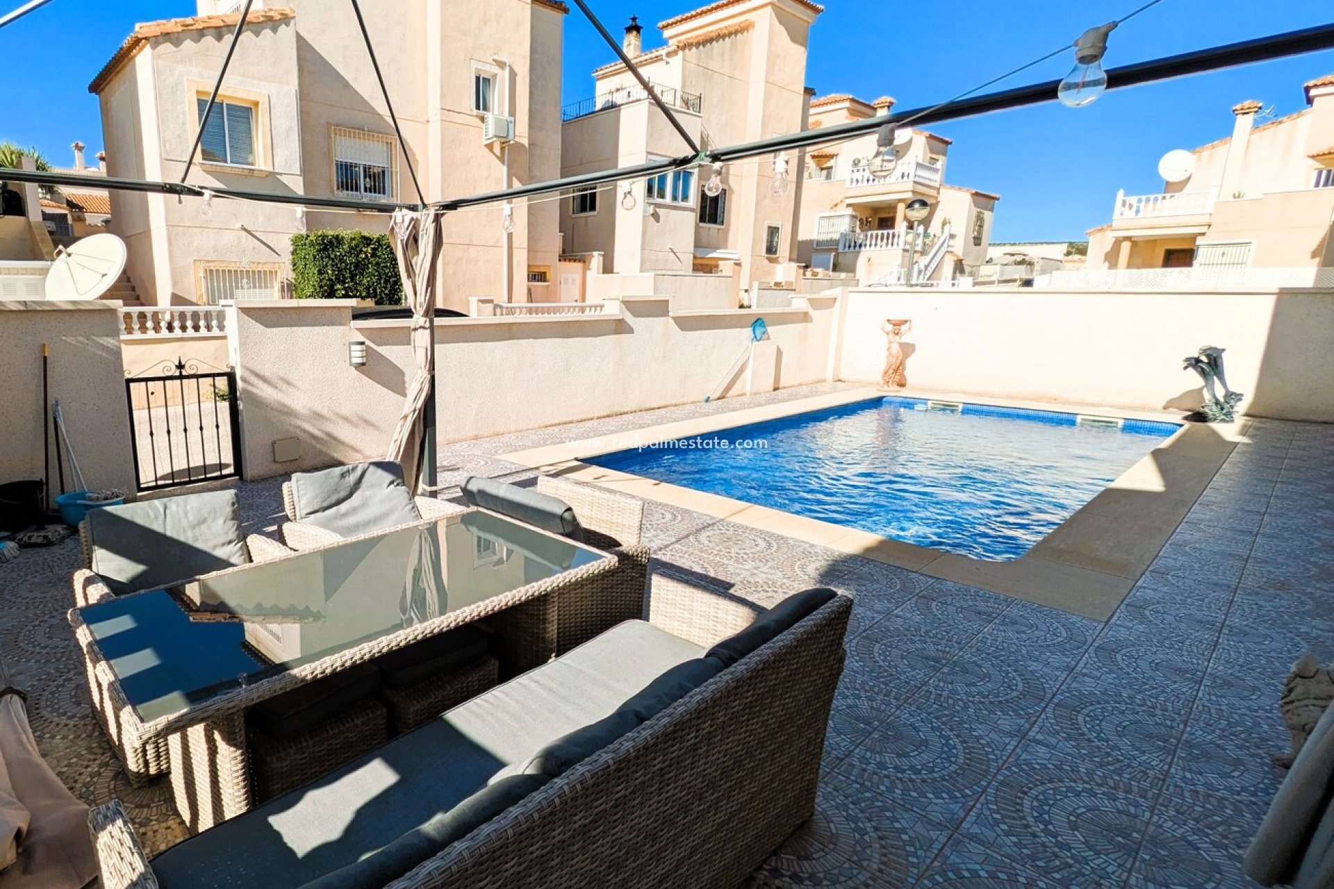 Reventa - Villa -
San Miguel de Salinas - San Miguel Salinas