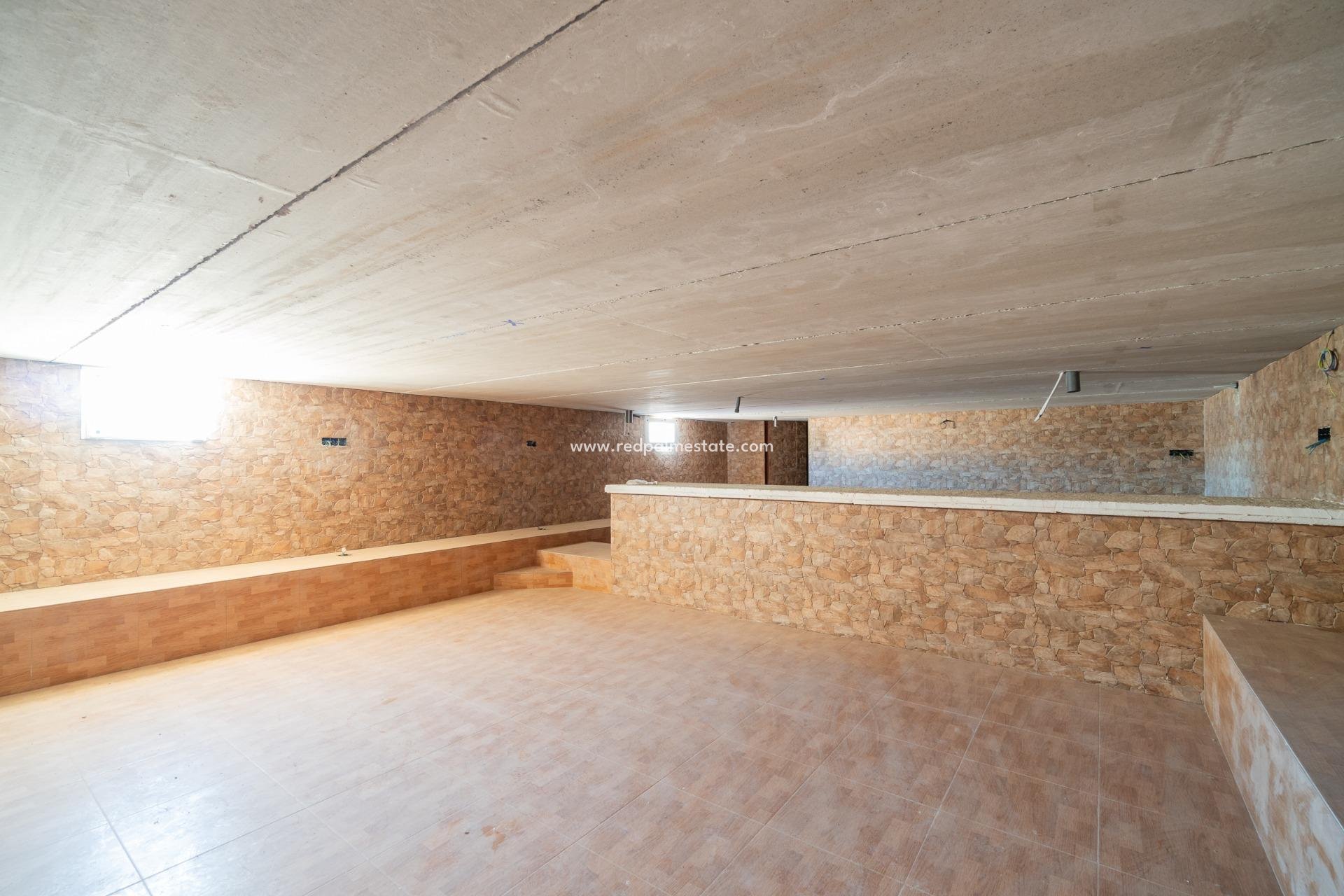 Reventa - Villa -
San Miguel de Salinas - Torremendo