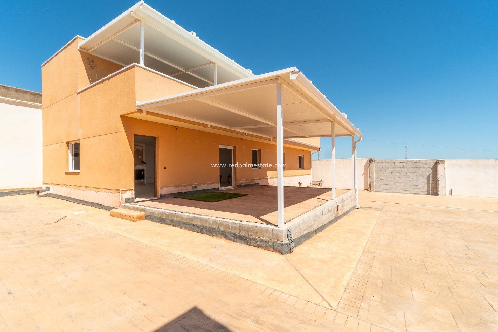 Reventa - Villa -
San Miguel de Salinas - Torremendo