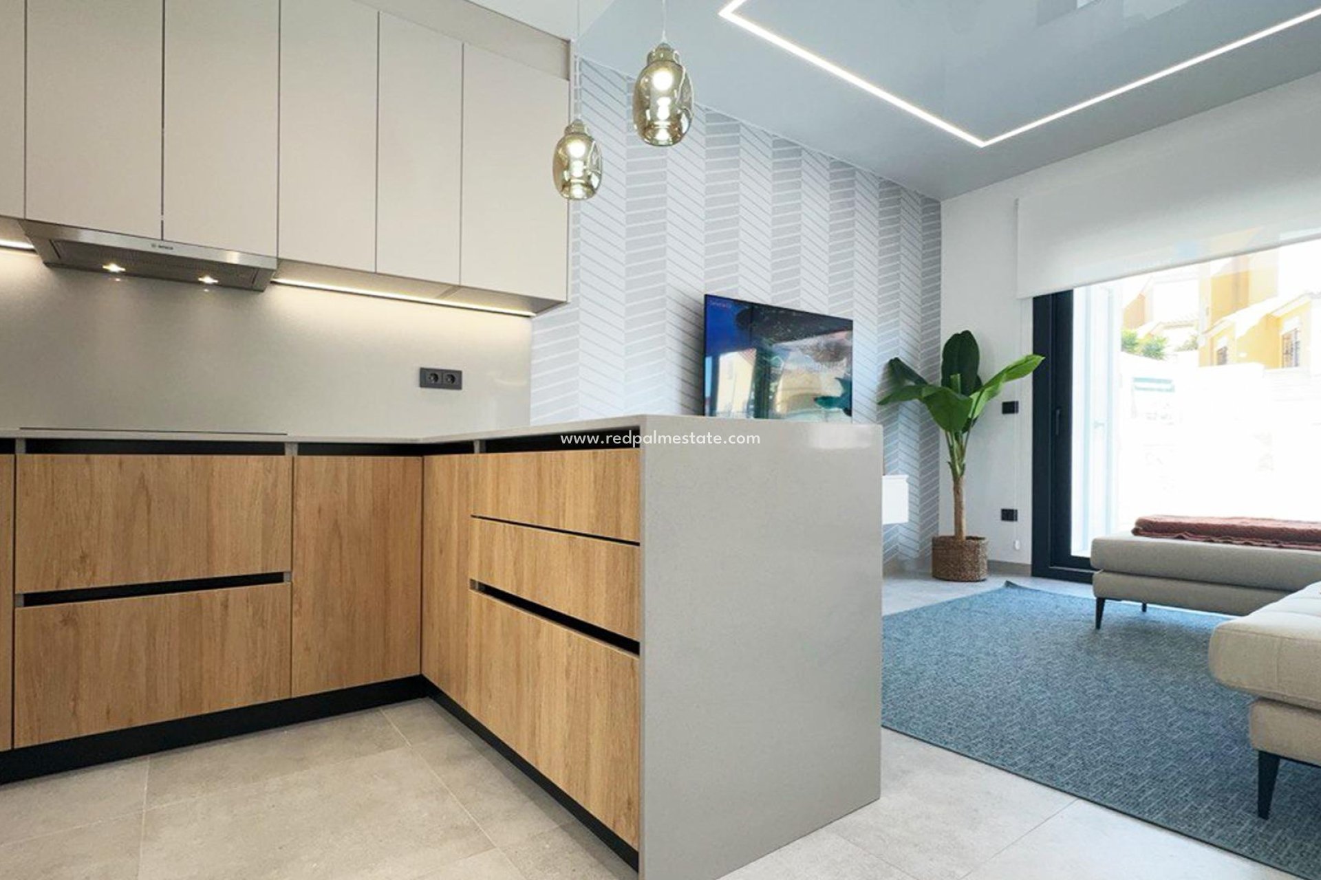 Reventa - Villa -
San Miguel de Salinas - Villamartín