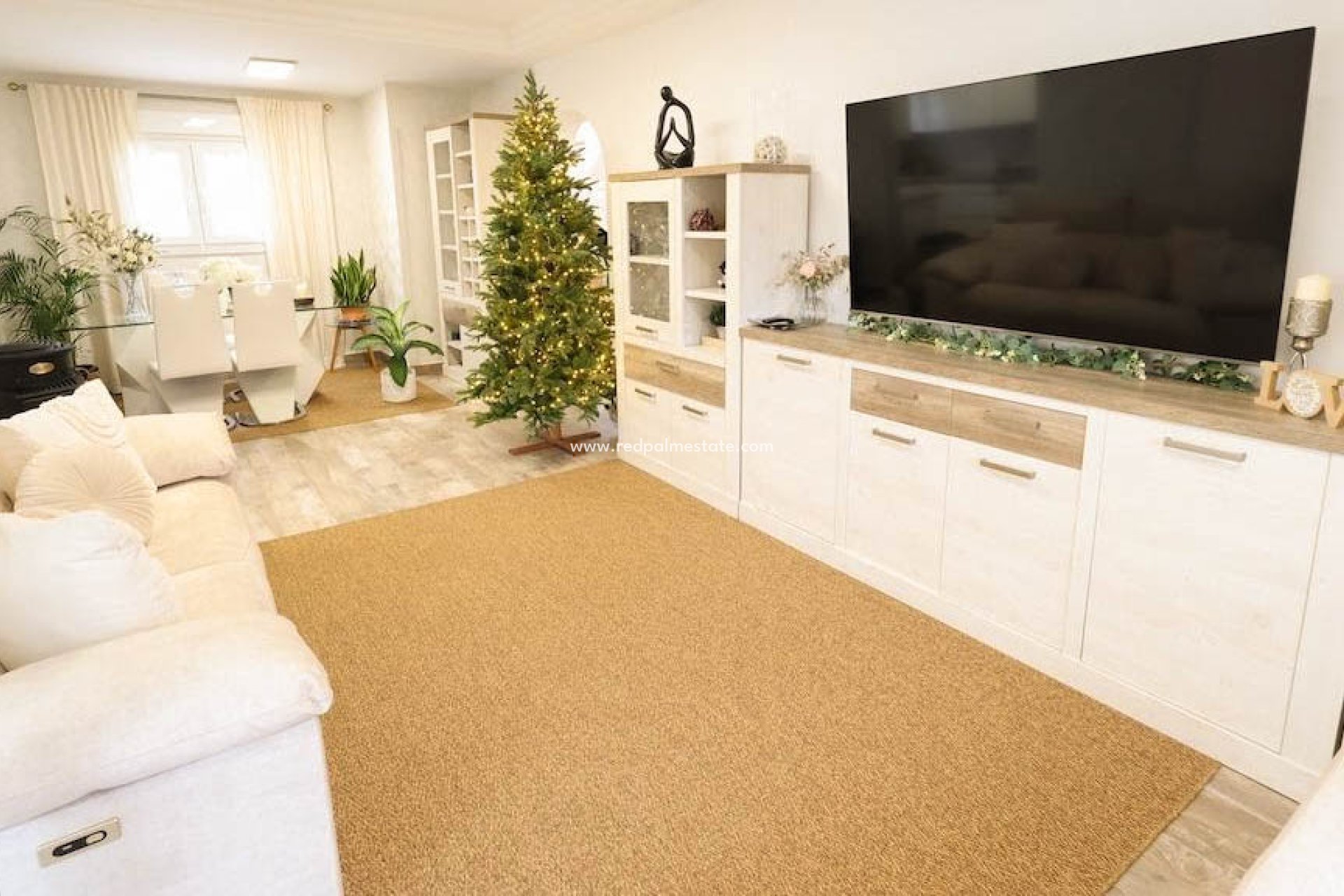 Reventa - Villa -
San Miguel de Salinas - Villamartín