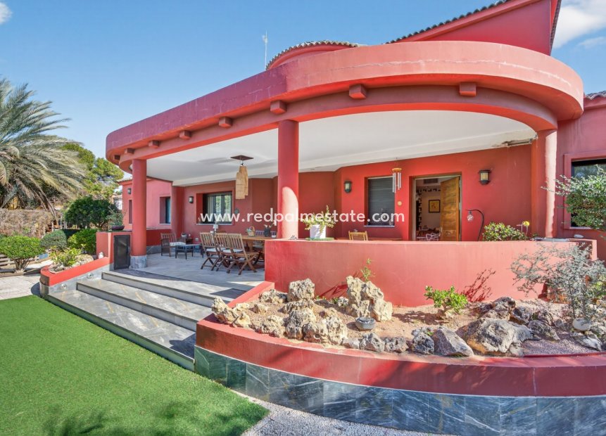 Reventa - Villa -
Santa Pola