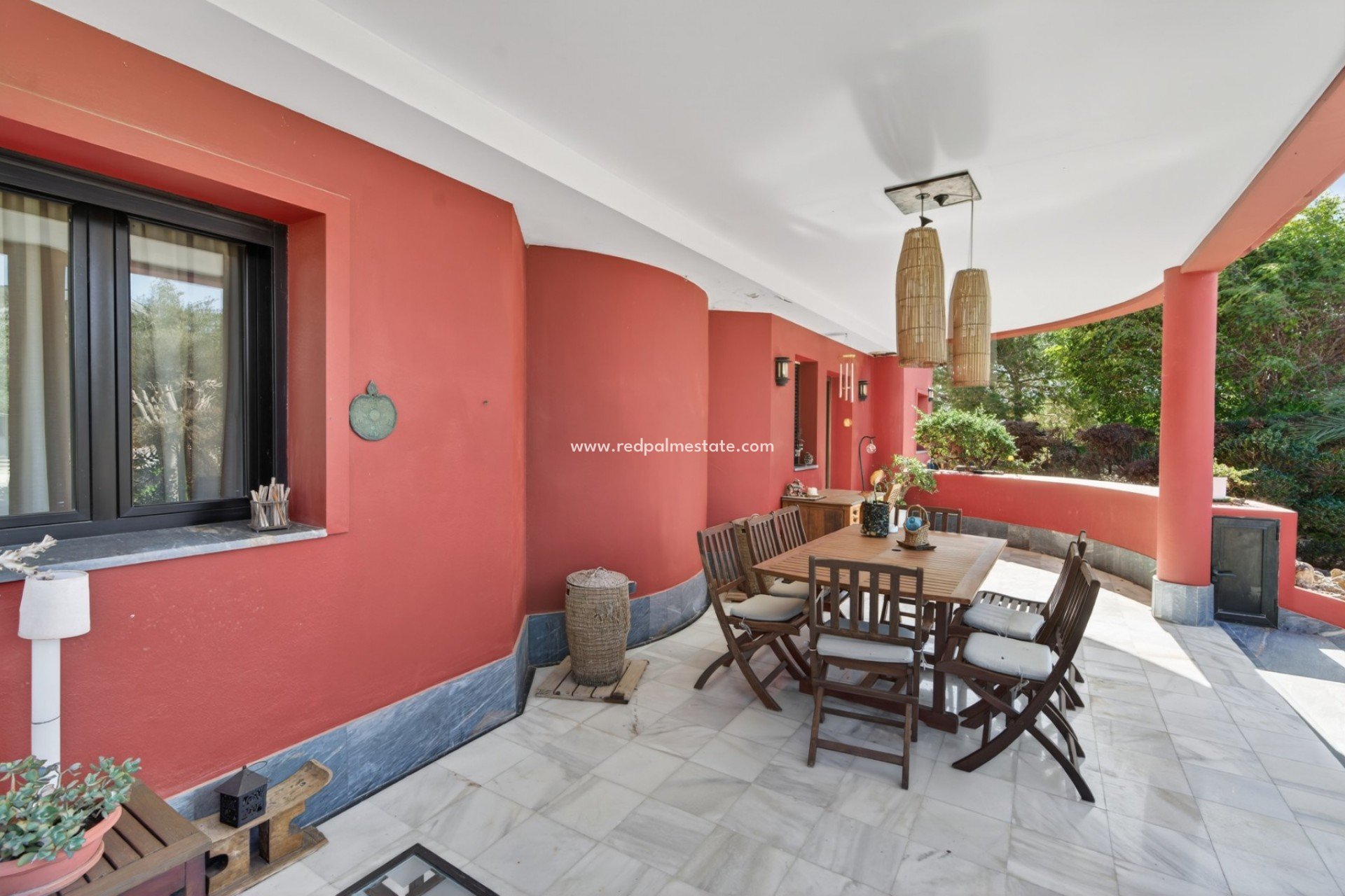 Reventa - Villa -
Santa Pola